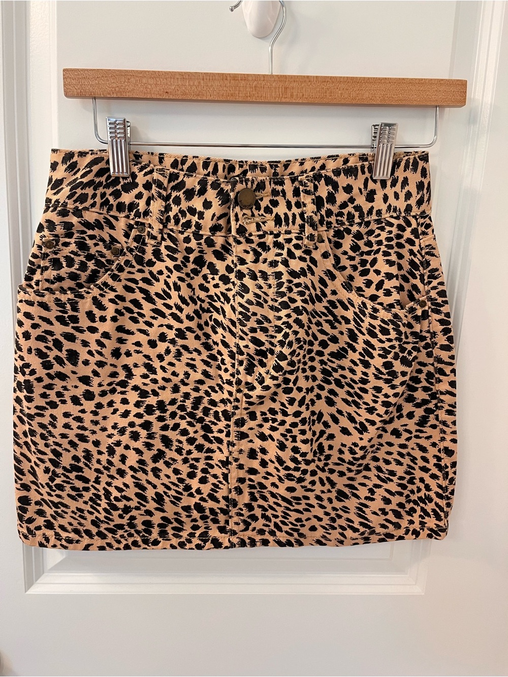 Billabong Leopard-Print Mini Skirt in Tan and Black